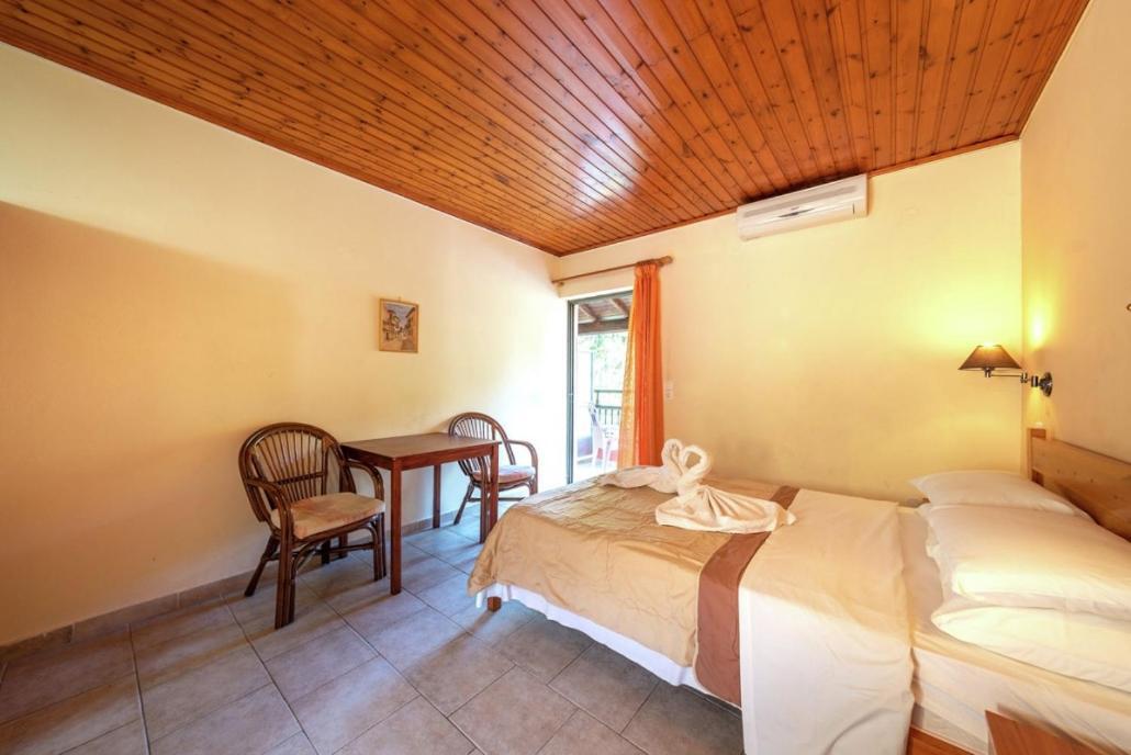 Mimosa Apartments With Pool Paleokastritsa Dış mekan fotoğraf